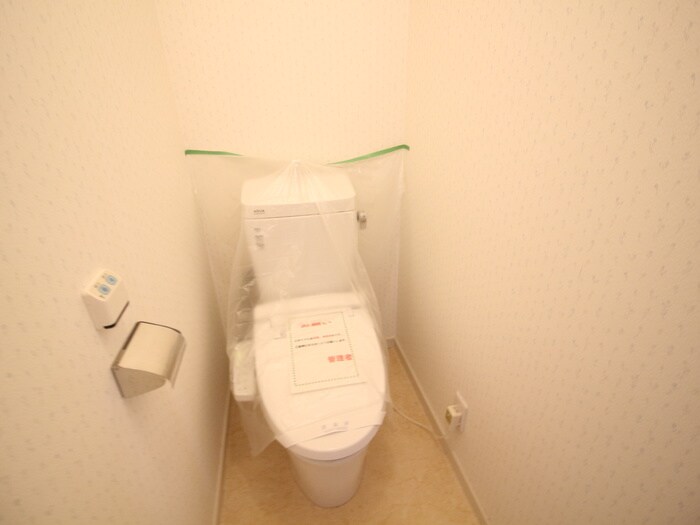 物件内観写真12　(トイレ)