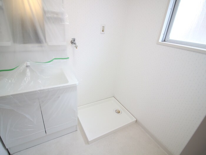 物件内観写真20　(洗濯機置場)