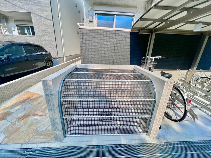 物件外観写真4　(建物設備)