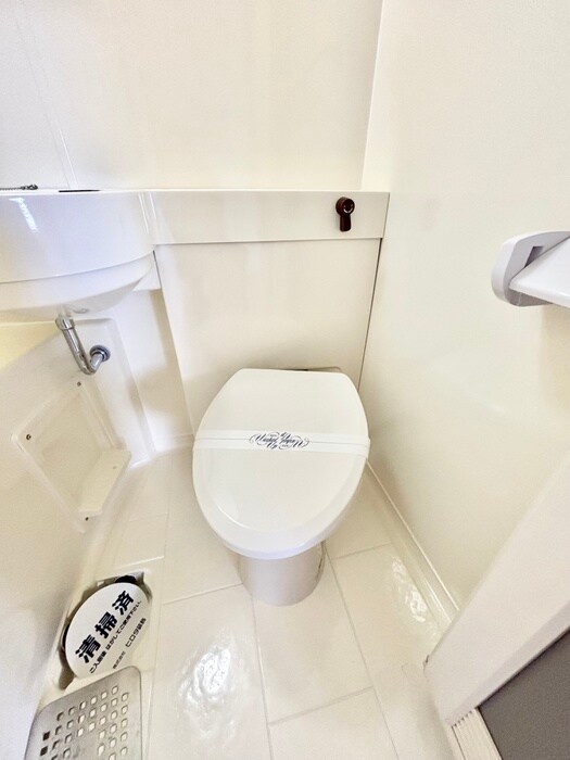 物件内観写真9　(トイレ)