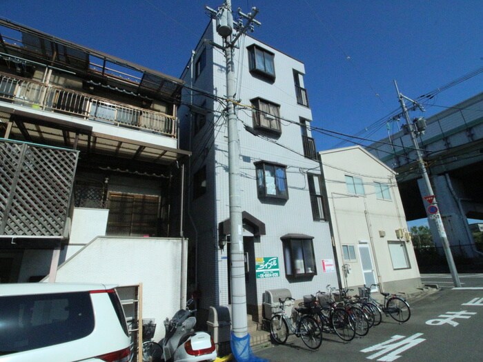 物件外観写真4　(建物設備)