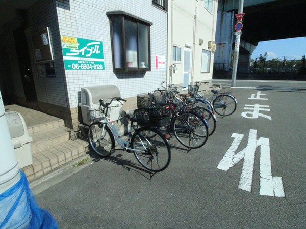 駐輪場