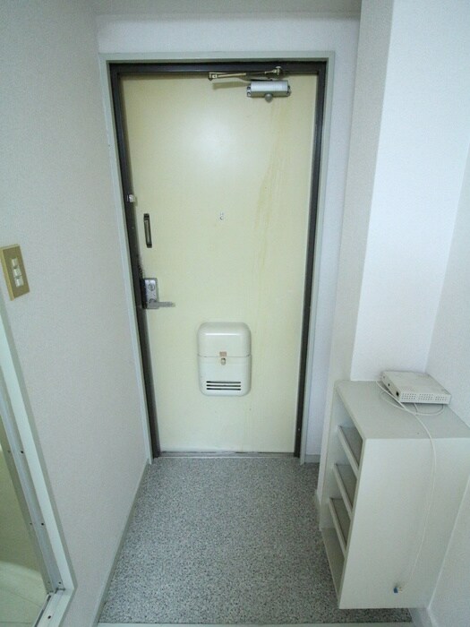 物件内観写真19　(玄関)