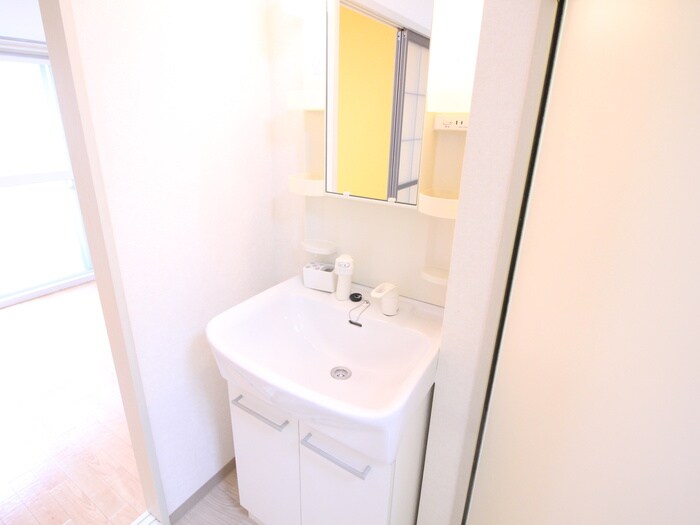 物件内観写真7　(洗面)