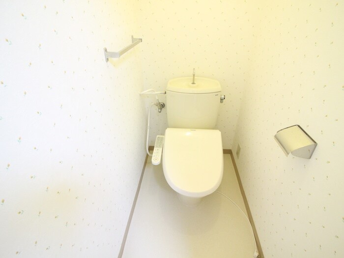 物件内観写真8　(トイレ)