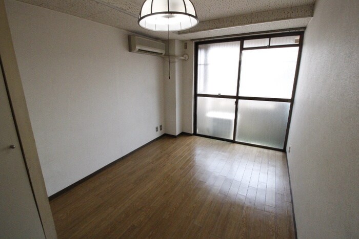 物件内観写真5　(居室)