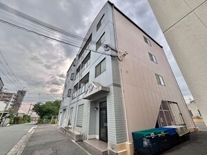 忍ケ丘マンション外観写真