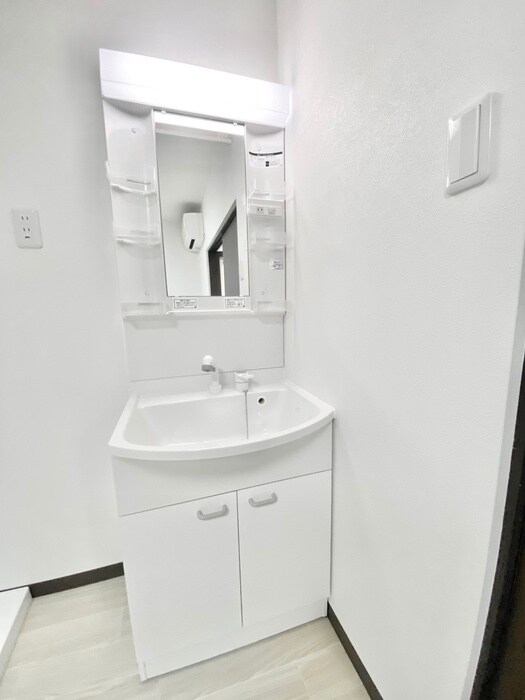 物件内観写真11　(洗面)