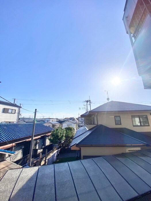 物件内観写真17　(室内からの展望)