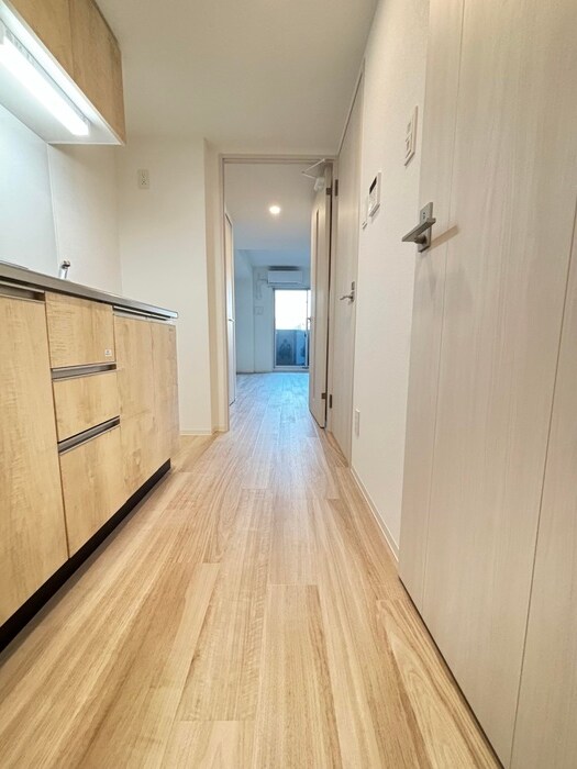 物件内観写真15　(廊下)