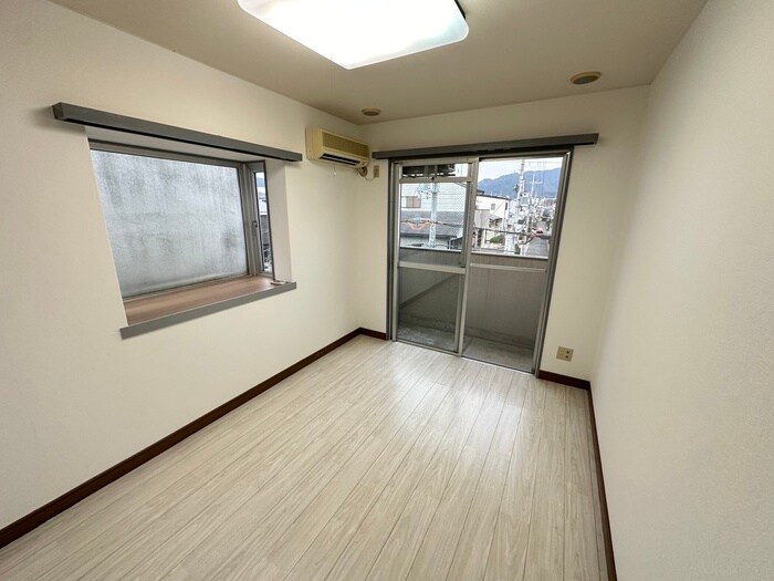 物件内観写真8　(居室)