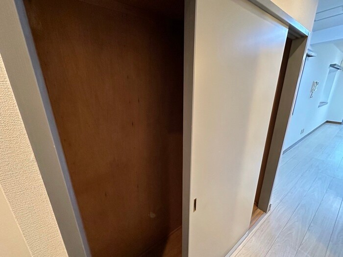 物件内観写真11　(収納)