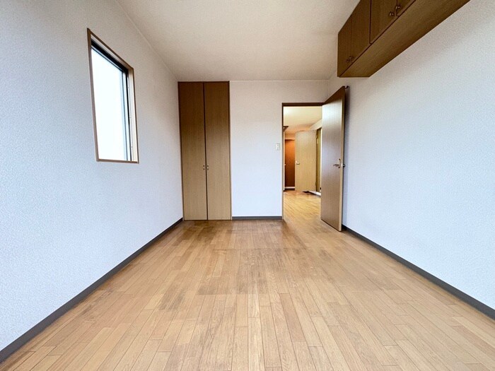 物件内観写真8　(居室)