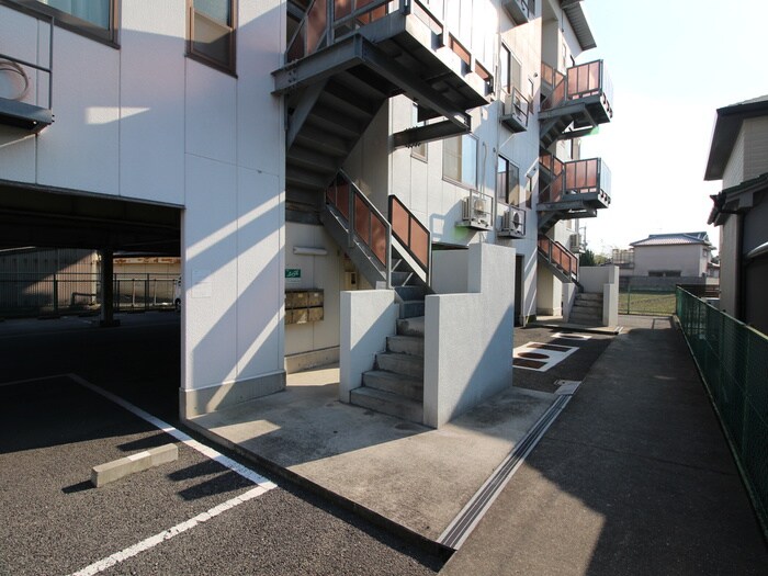 物件外観写真3　(その他)