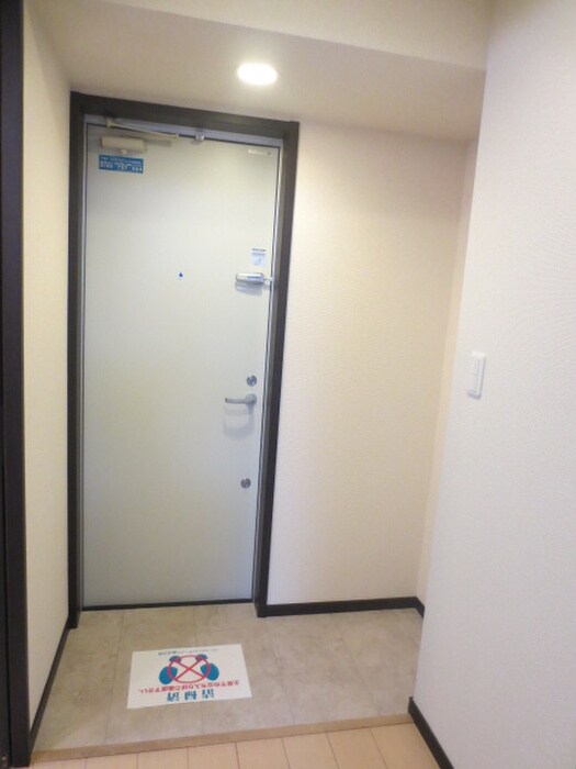 物件内観写真14　(玄関)