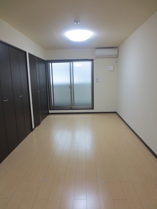 物件内観写真15　(居室)