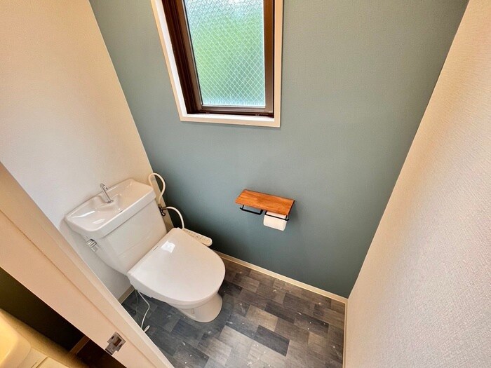 物件内観写真14　(トイレ)