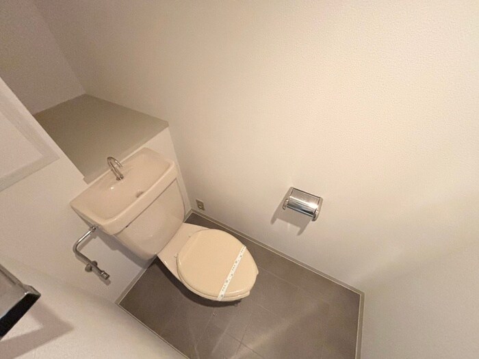 物件内観写真12　(トイレ)