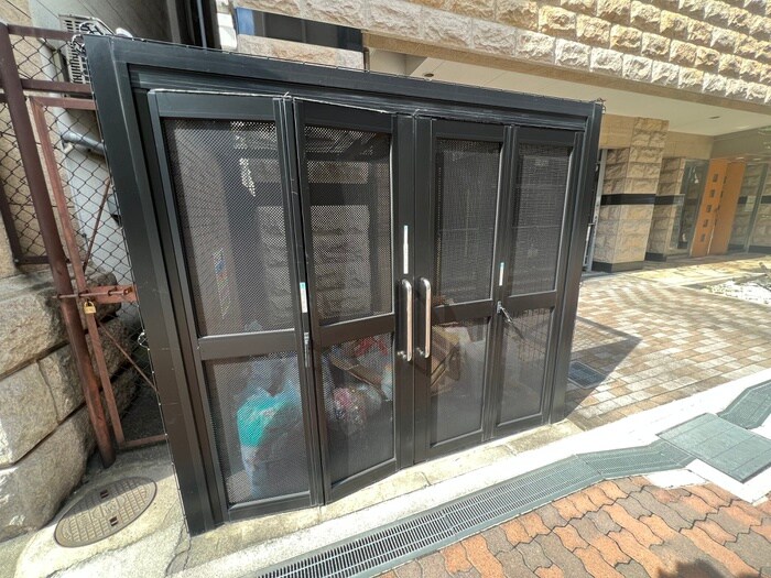 物件外観写真4　(建物設備)