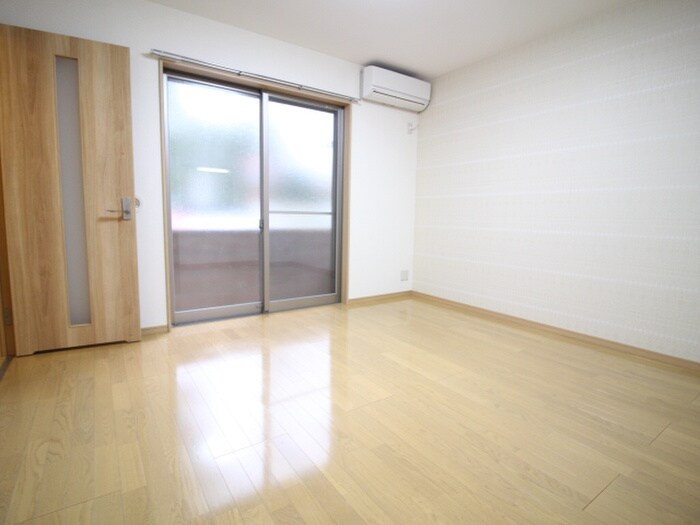 物件内観写真12　(居室)