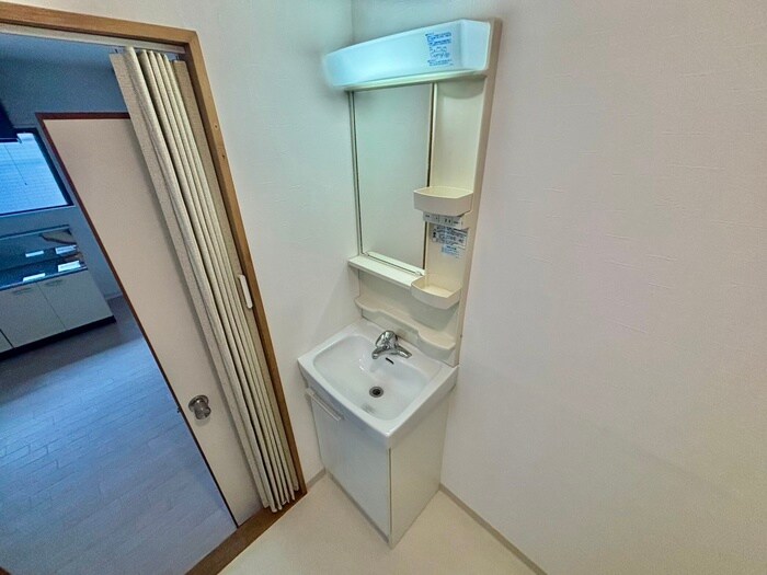 物件内観写真6　(洗面)