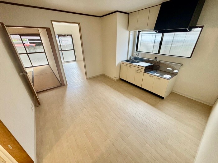 物件内観写真9　(居室)