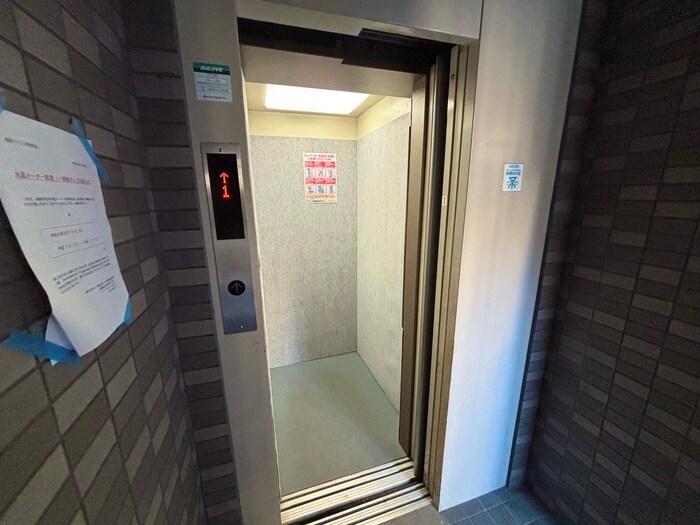 物件外観写真4　(建物設備)