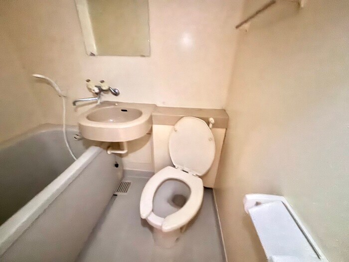 物件内観写真10　(トイレ)