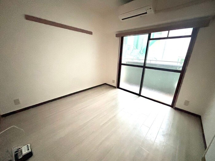 物件内観写真18　(居室)