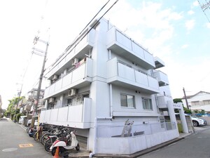 ファーストヴィレッジ外観写真