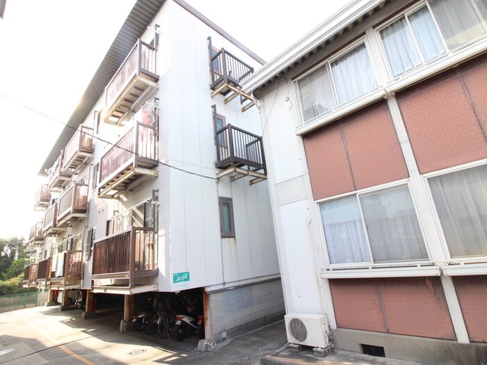 物件外観写真5　(外観写真)