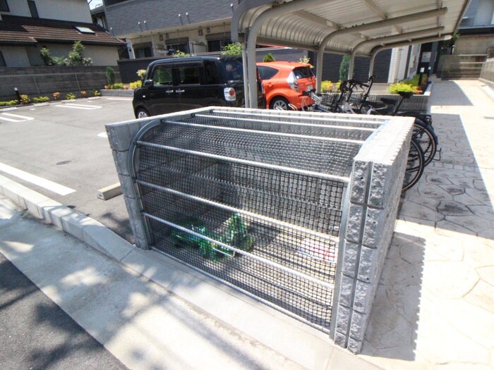 物件外観写真6　(建物設備)