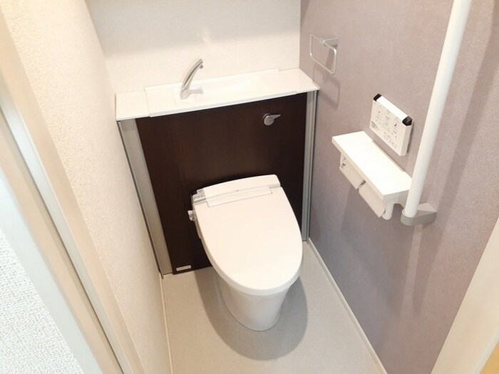 物件内観写真12　(トイレ)