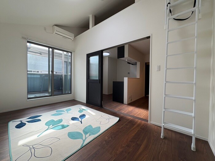 物件内観写真7　(居室)