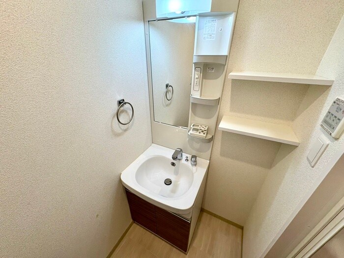 物件内観写真11　(洗面)