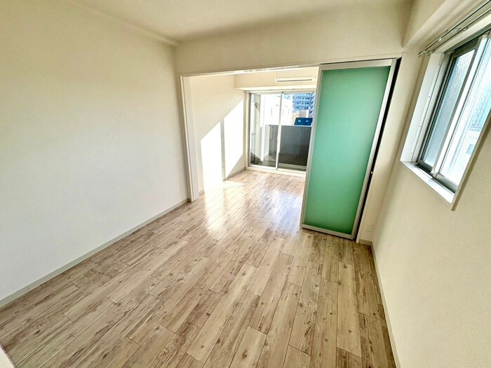 物件内観写真18　(居室)