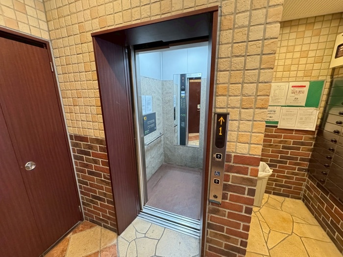 物件外観写真4　(建物設備)