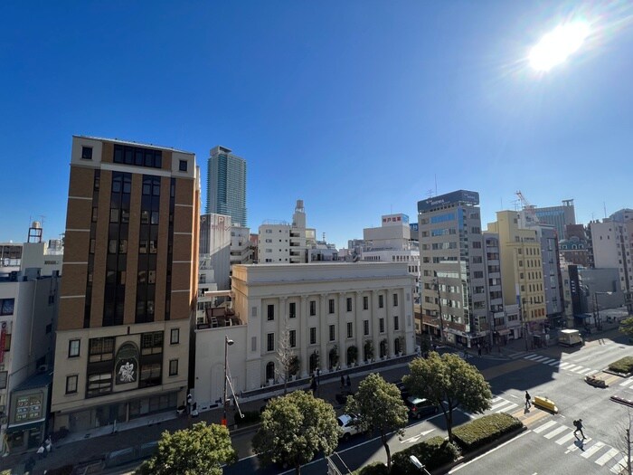 物件内観写真13　(室内からの展望)