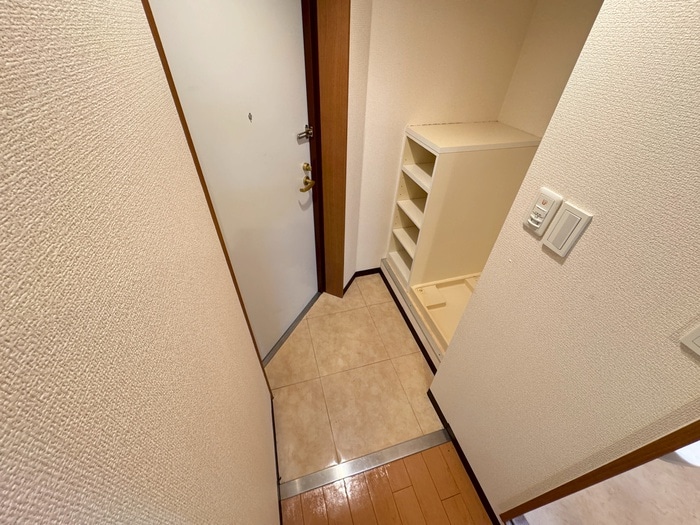 物件内観写真14　(玄関)