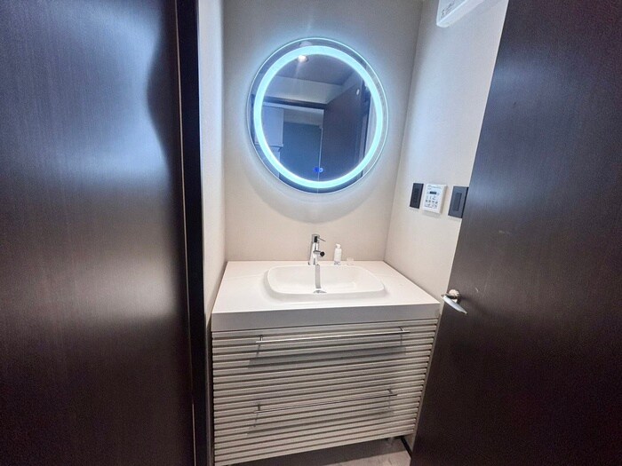 物件内観写真11　(洗面)