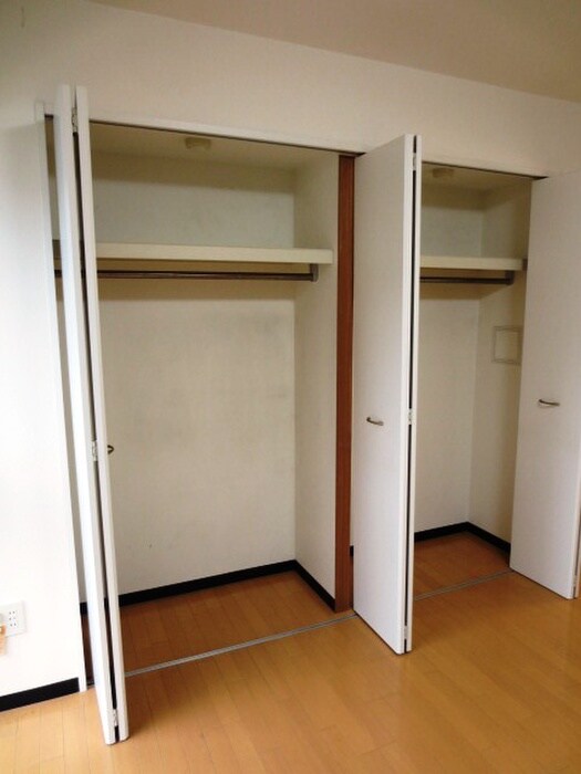 物件内観写真11　(収納)