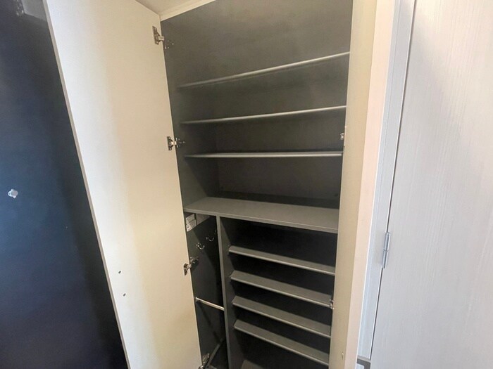 物件内観写真17　(靴箱)