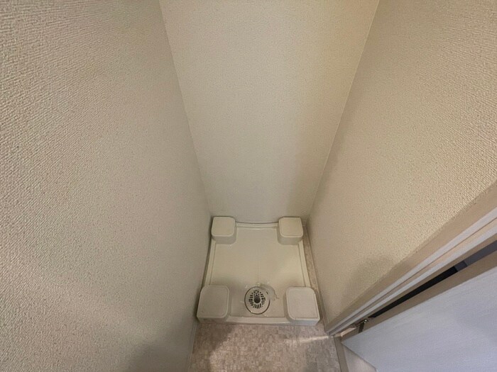 物件内観写真20　(洗濯機置場)