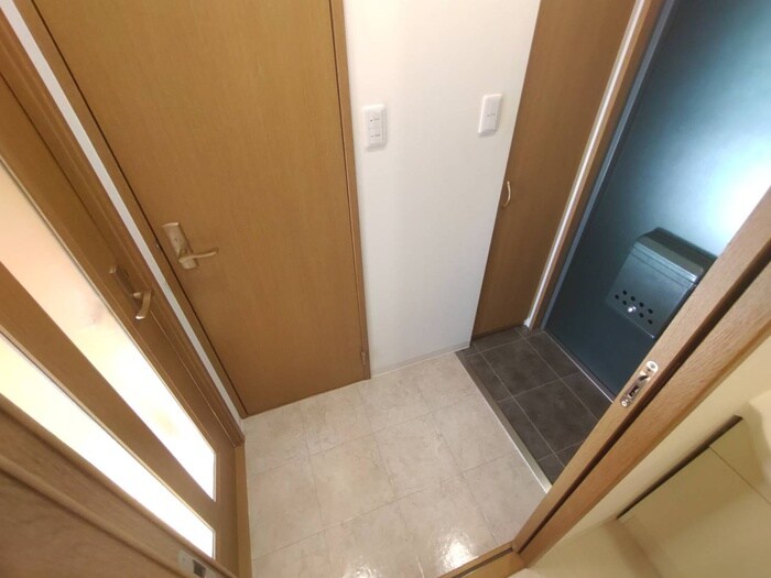 物件内観写真17　(廊下)