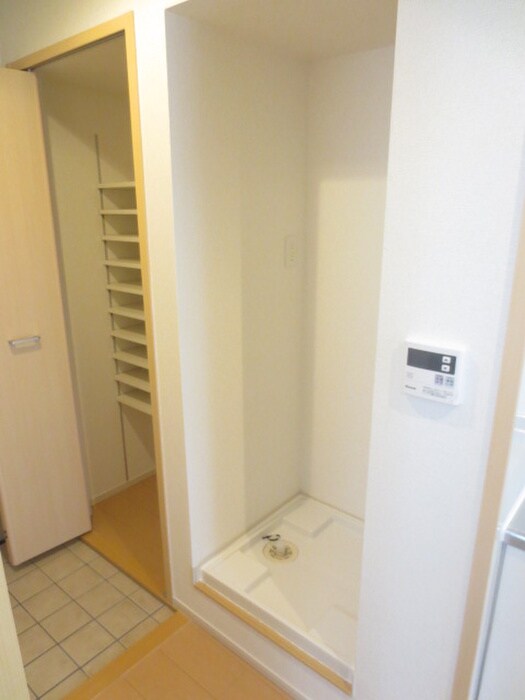 物件内観写真15　(靴箱)