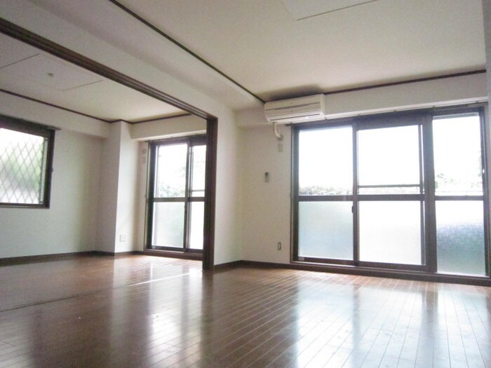 物件内観写真10　(居室)