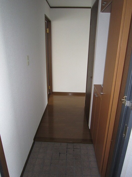 物件内観写真19　(廊下)