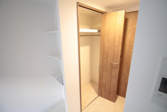 物件内観写真15　(収納)