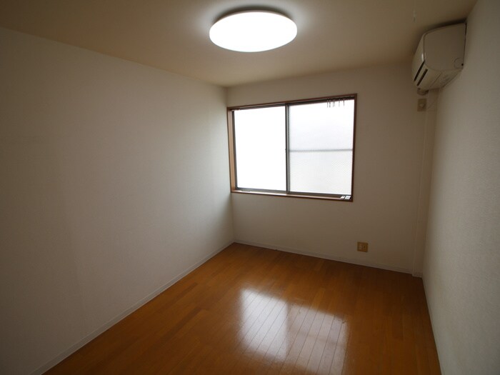 物件内観写真17　(居室)