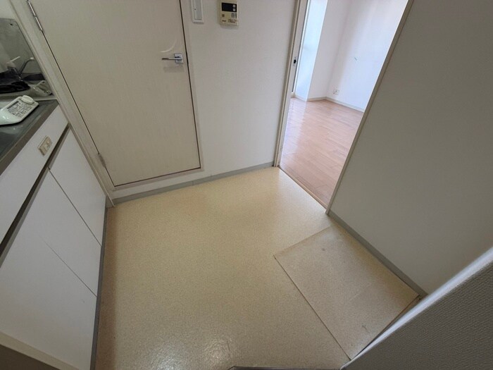 物件内観写真16　(廊下)